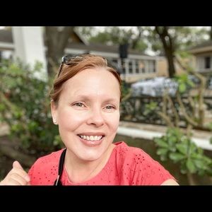 Meet your Posher, Carol